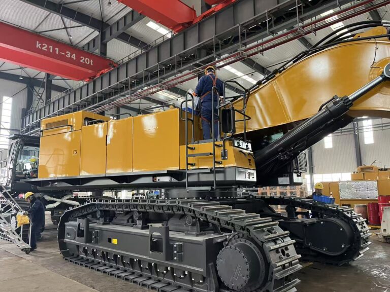 Mining excavator to Philippines